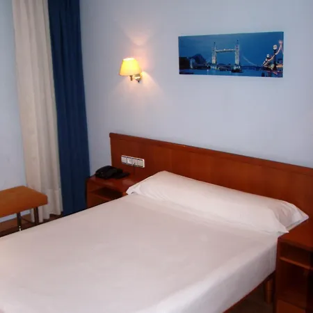 Szálloda Express Covadonga Oviedo