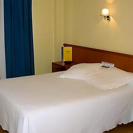 Express Covadonga Szálloda 2*