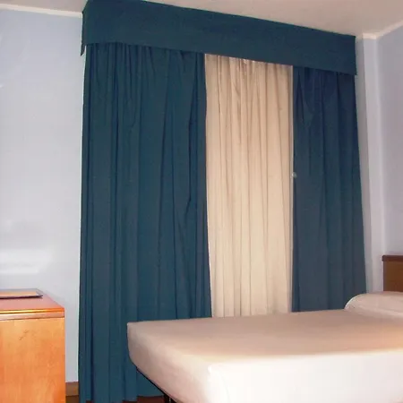 Express Covadonga Hotel 2*
