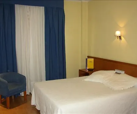 Express Covadonga Szálloda 2*