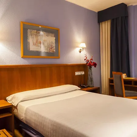 Express Covadonga Szálloda 2*